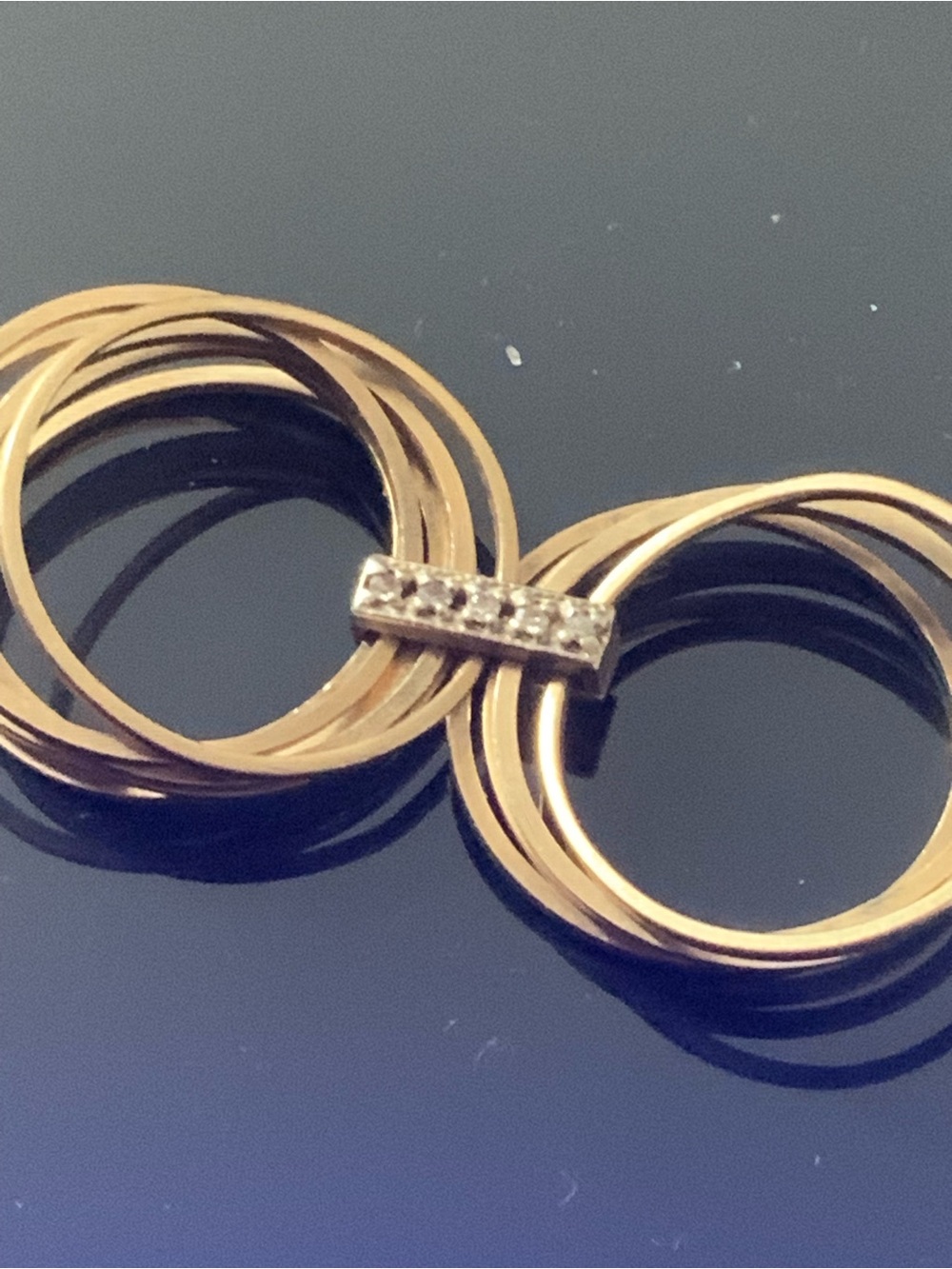 Vtg 14K Gold And Diamond Pendant. Tested 4.4grams weight